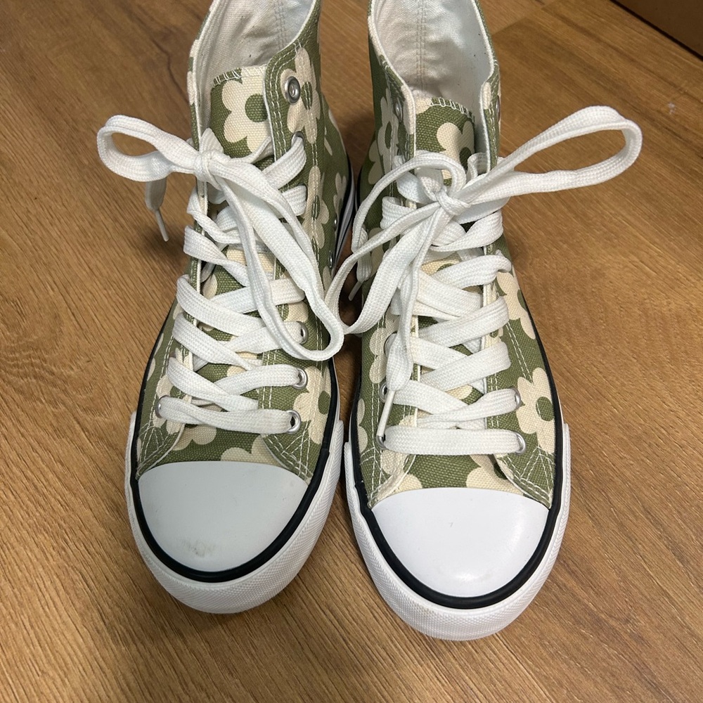 Floral High-Top Kids Sneakers - Green and White